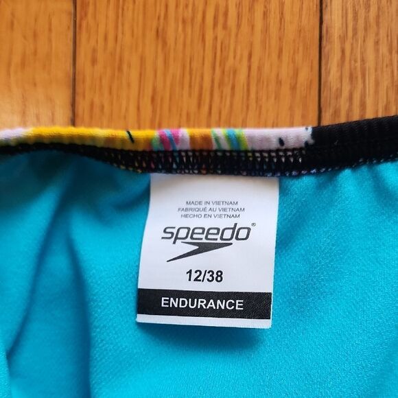 Speedo Yellow and Black One Piece Swimsuit - Picture 2 of 4